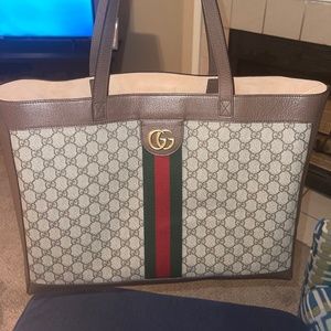 Ophidia soft GG Supreme medium tote- Includes Dust Bag